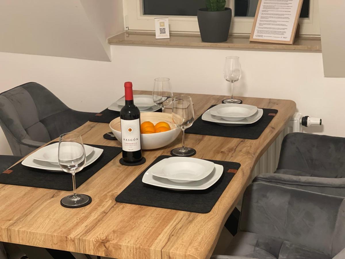 Ruhig-Nespresso-Netflix-Parken-Luxurioes Apartment วุปปาทัล ภายนอก รูปภาพ