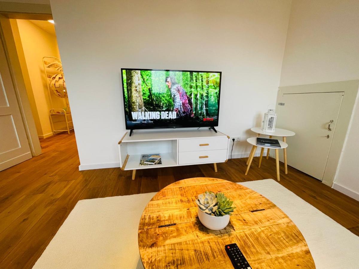 Ruhig-Nespresso-Netflix-Parken-Luxurioes Apartment วุปปาทัล ภายนอก รูปภาพ